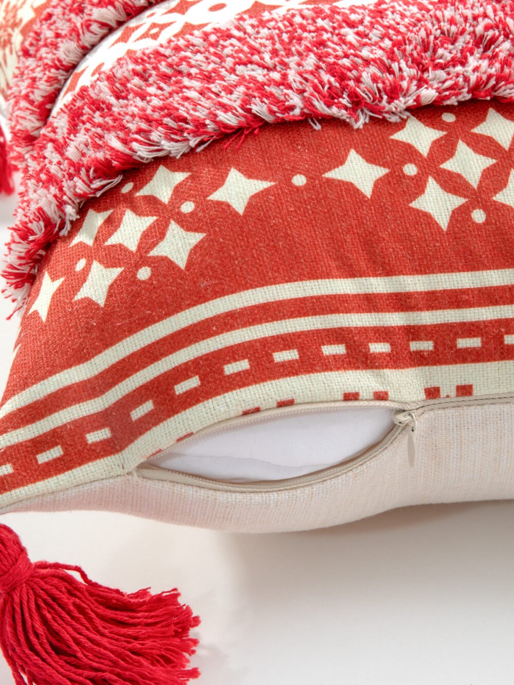 Red and White Tassel Cushion Cover - Image 3