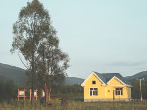 Countryside Cottage - 13cm×18cm