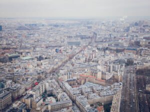 The Pulse of the City - 13cm×18cm