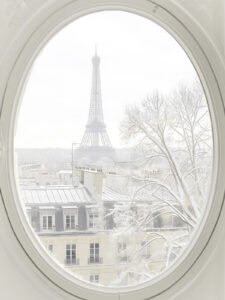 Winter Window View of Paris - 13cm×18cm