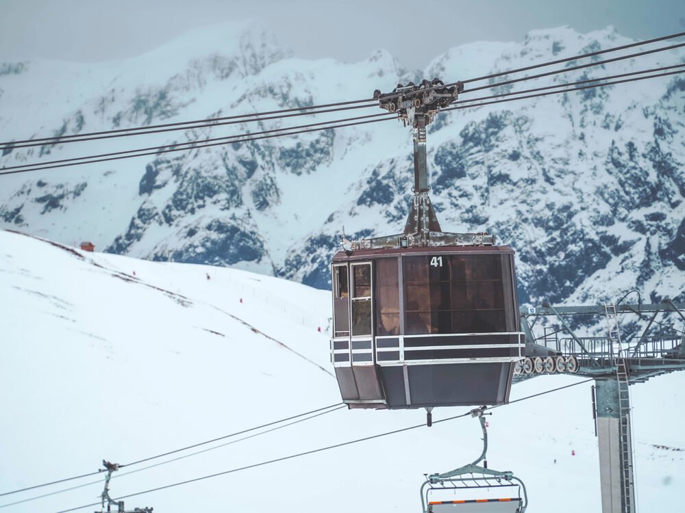 Snowy Cable Ride