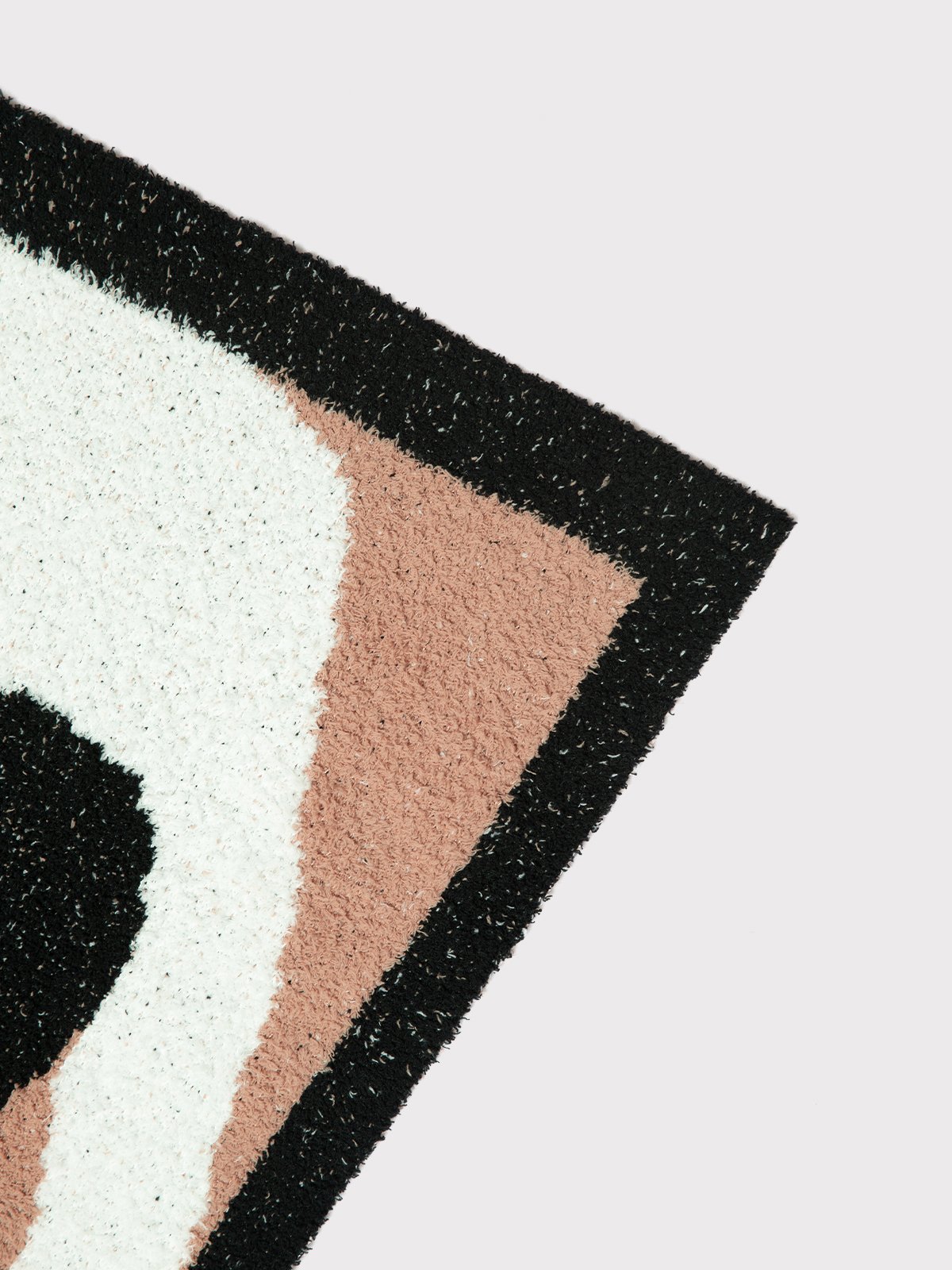 Cloud Drift Abstract Throw – Soft Decorative Blanket for Malta - Image 5